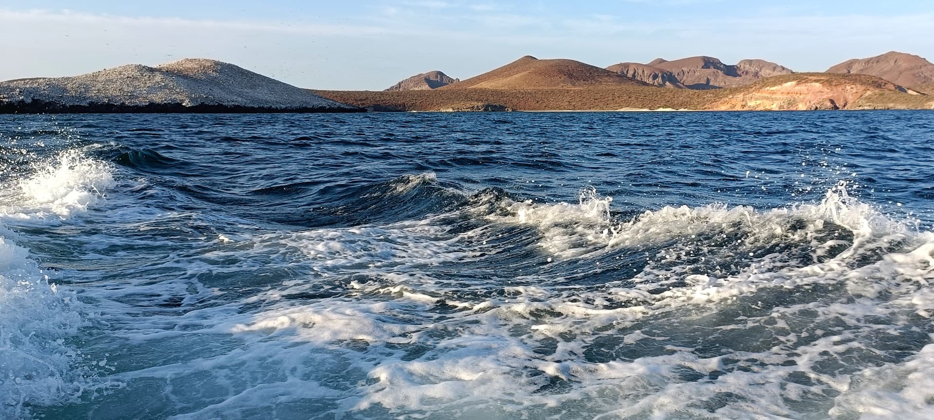 Espiritu Santo Dive Conditions by Month
